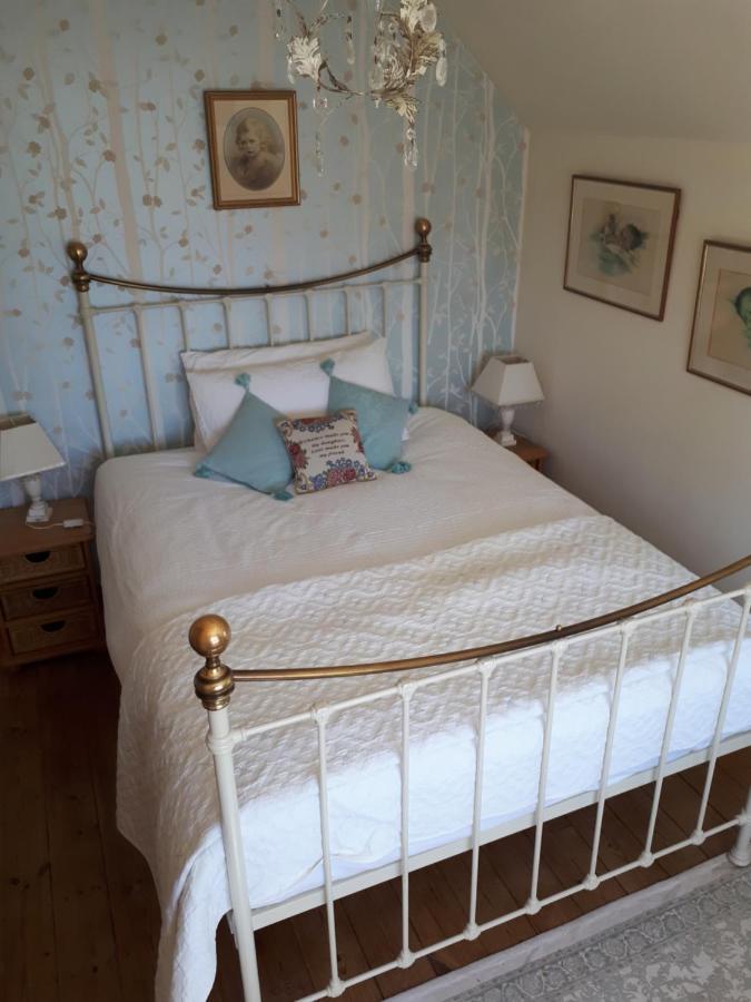 Court Barn Cottage B&B Burwash Bagian luar foto